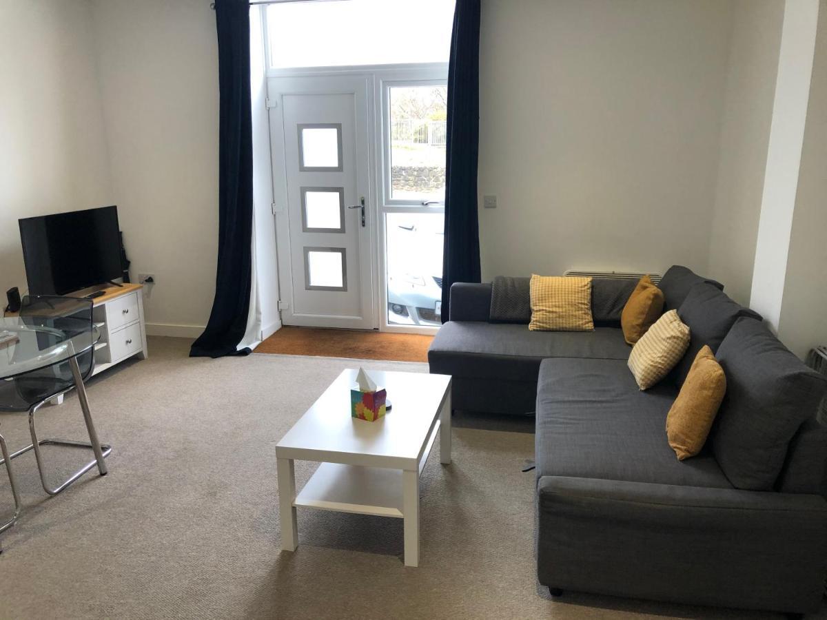 La Fontaine Court Apartments 올더숏 외부 사진